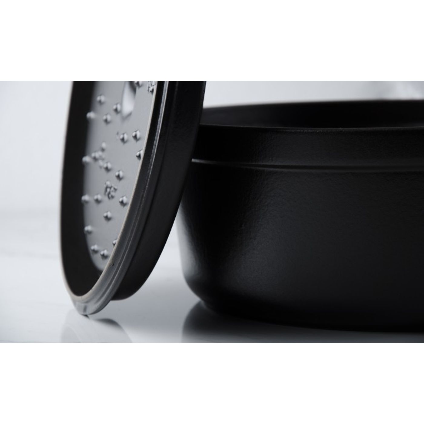 Cocotte en fonte ronde 20 cm noir mat